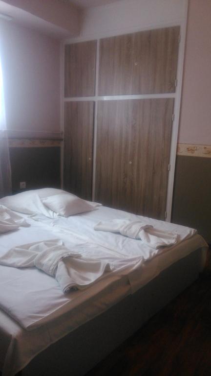 Hotel Dombóvár Habitación foto